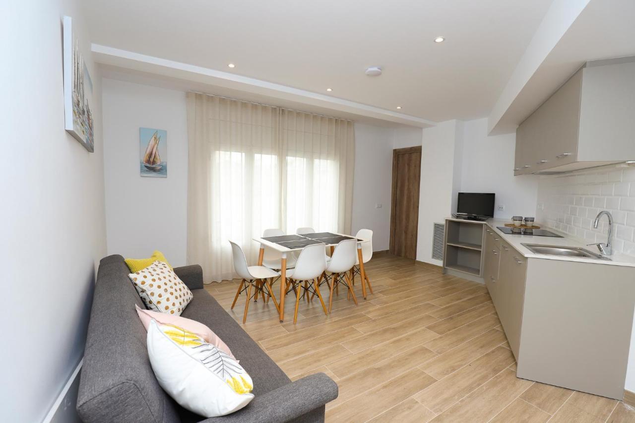 Apartaments Agneta- Timo Cambrils Eksteriør bilde
